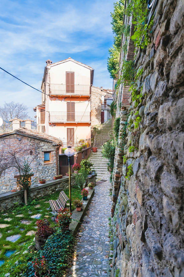 开云体育APP下载-斯特拉斯堡对尼奥尔，保持统治力