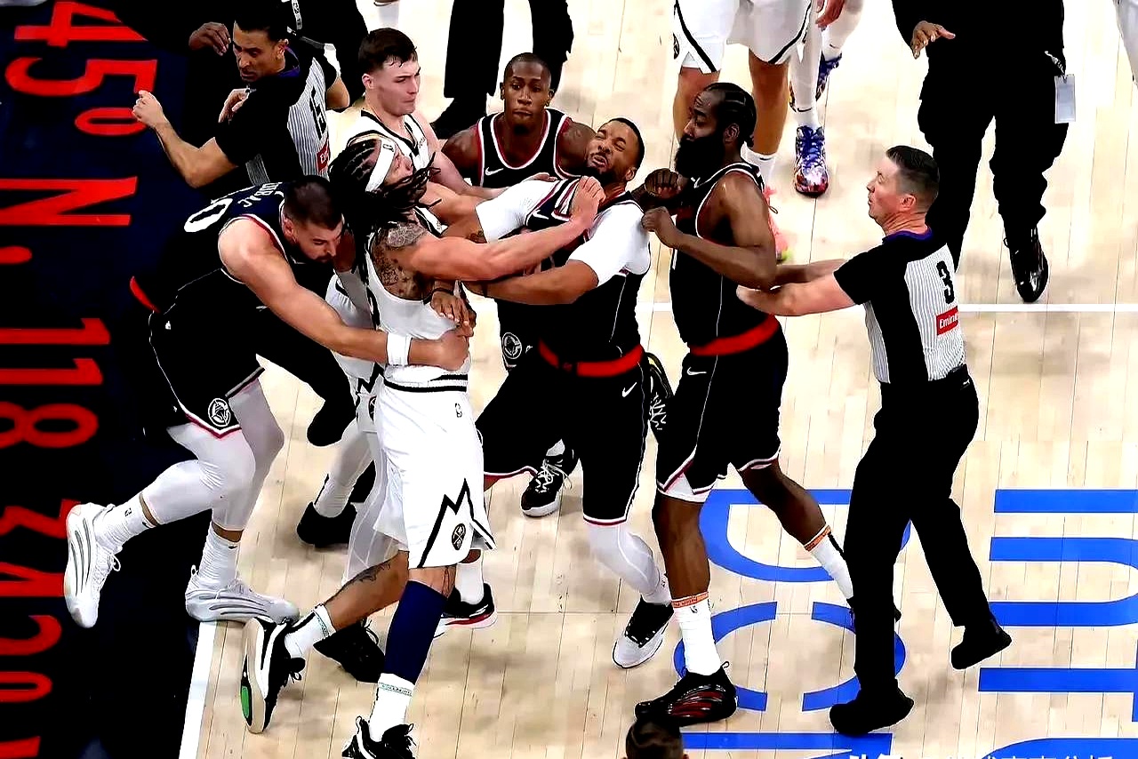 开云体育官网-包含快船客场力克活塞，结束三连败的词条