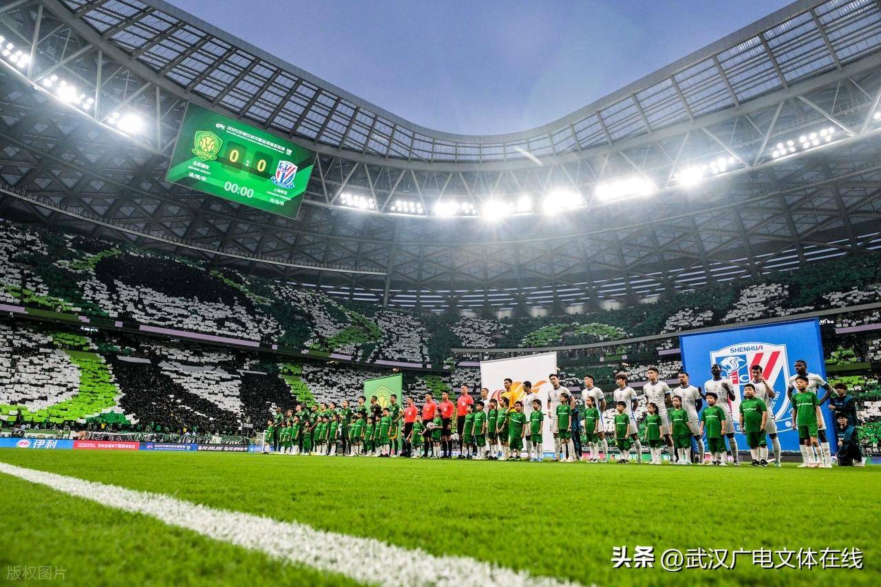 关于京沪豪门再次对决,上海申花队大胜势如破竹的信息 关于京沪豪门再次对决,上海申花队大胜势如破竹的信息