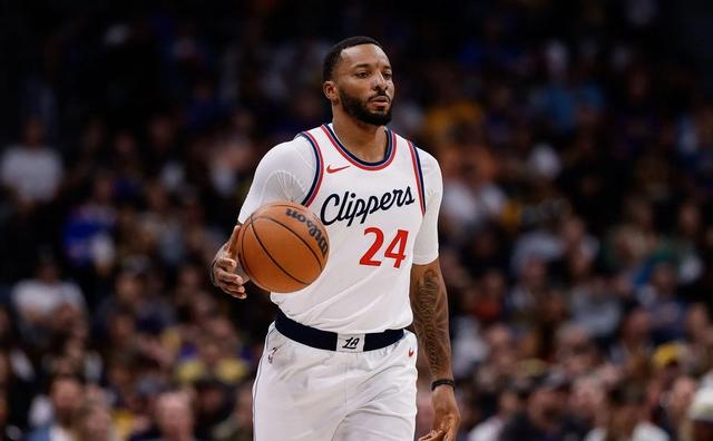 猛龙客场战胜快船,取得七连胜 猛龙客场战胜快船,取得七连胜