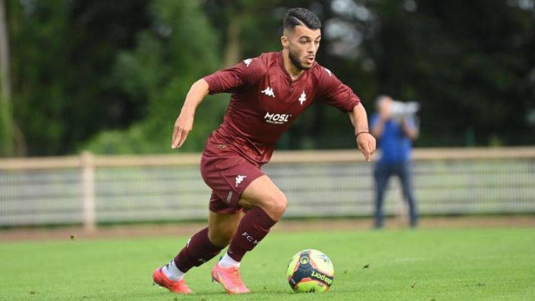 开云体育app-关于梅斯主教练涉嫌判罚不公，引发争议的信息