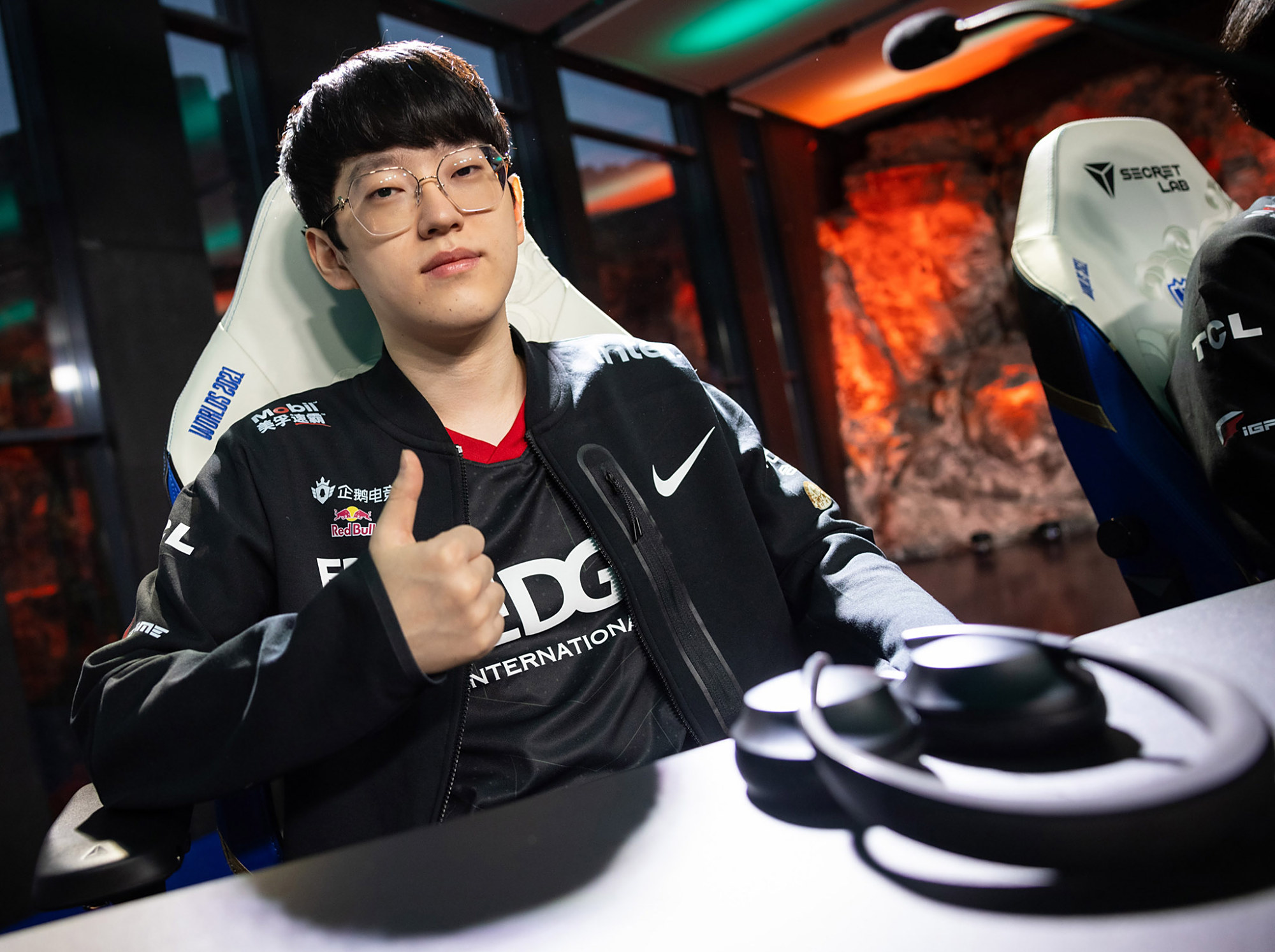 DK轻取TL,Meiko开启传奇时刻宿敌对决小组赛,留下经典瞬间 DK轻取TL,Meiko开启传奇时刻宿敌对决小组赛,留下经典瞬间