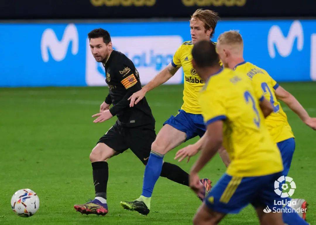 马德里双雄争夺榜首呈现胶着局面