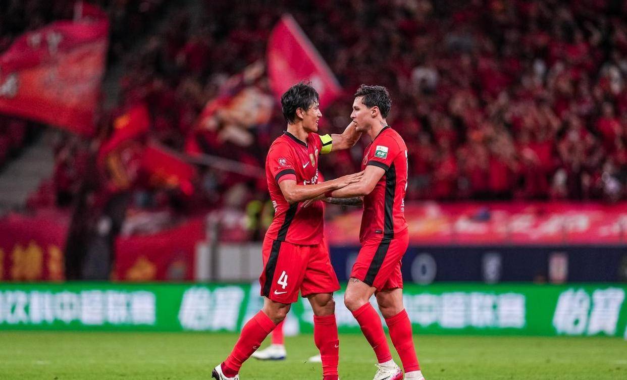 斯威胜申花，取得中超赛场宝贵胜利